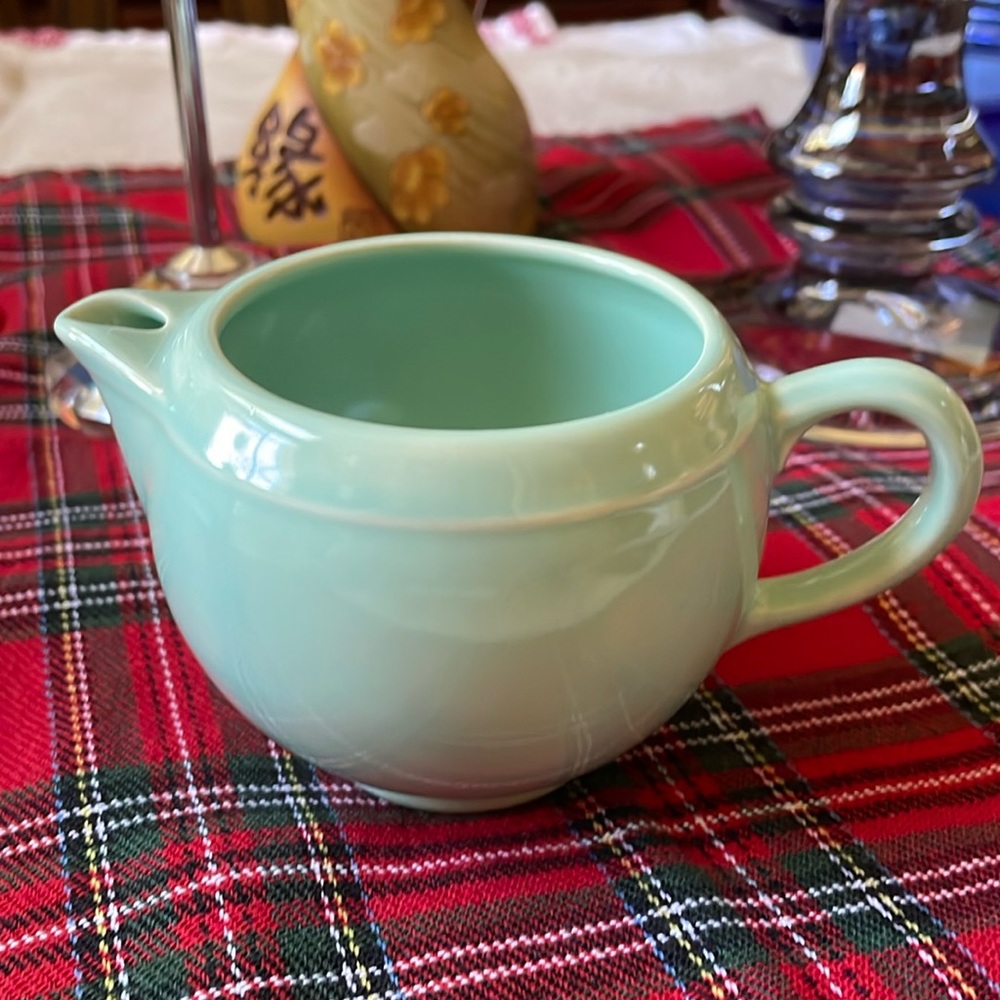 VTG 1930-40s Early California pottery Vernon Kilns turquoise blue creamer